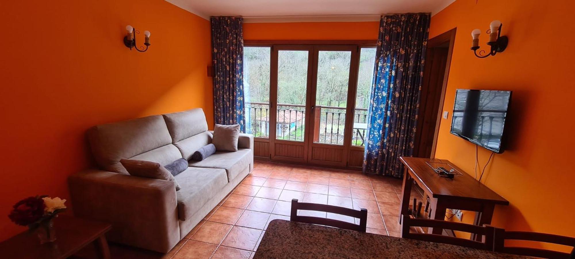 Apartamentos La Corona - Cabrales Carrena de Cabrales Exteriör bild