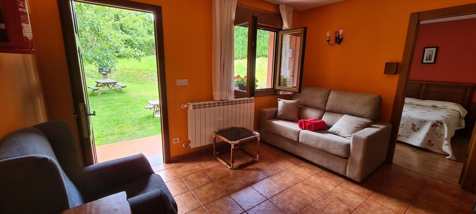 Apartamentos La Corona - Cabrales Carrena de Cabrales Exteriör bild
