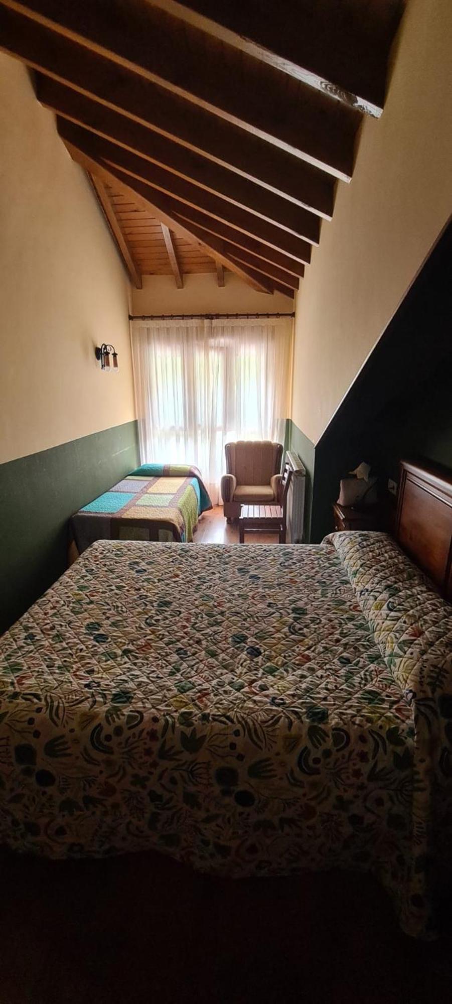 Apartamentos La Corona - Cabrales Carrena de Cabrales Exteriör bild