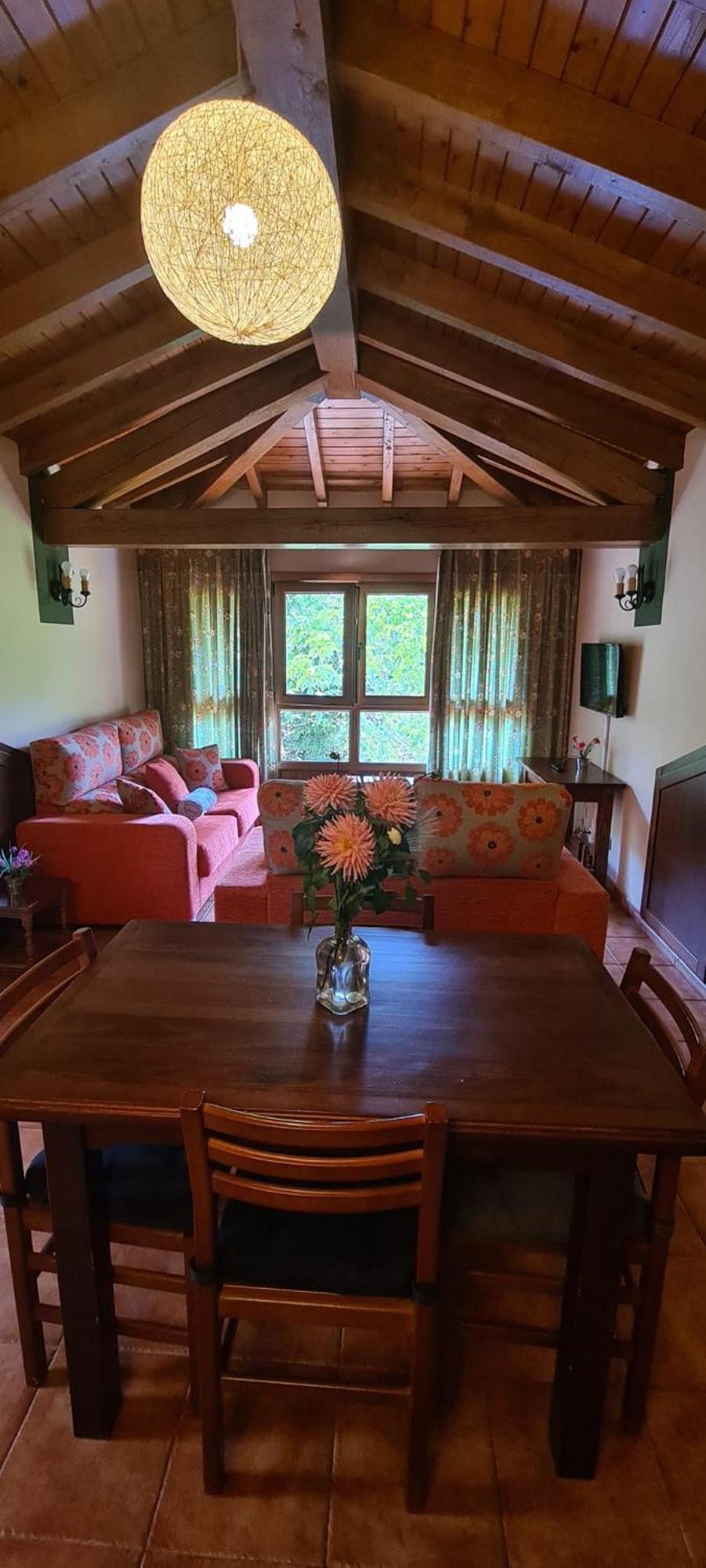 Apartamentos La Corona - Cabrales Carrena de Cabrales Exteriör bild