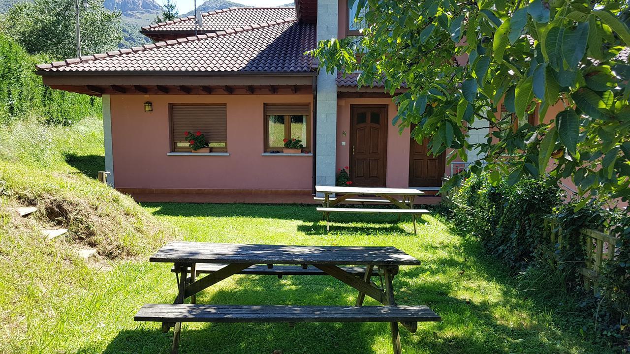 Apartamentos La Corona - Cabrales Carrena de Cabrales Exteriör bild